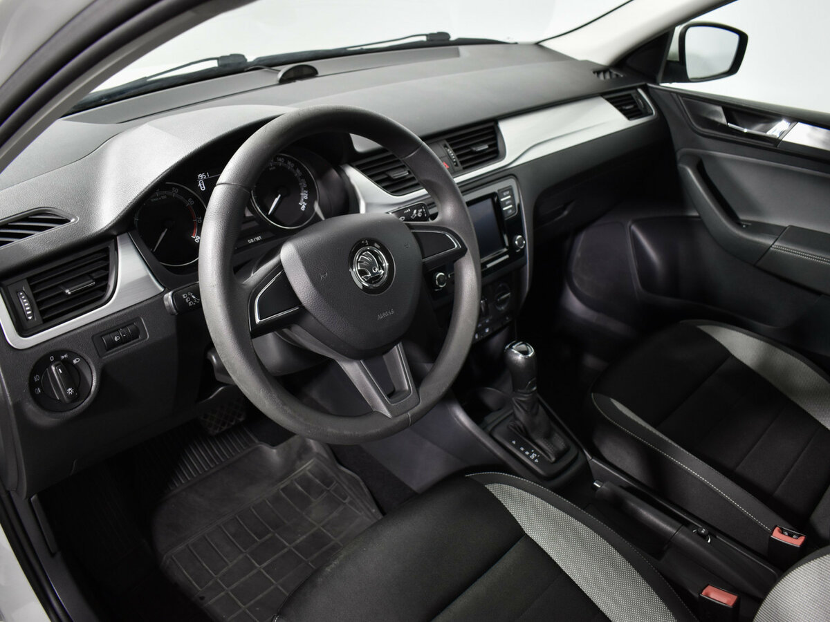 Skoda Rapid б/у, 2018, Автоматическая. Фото: #8