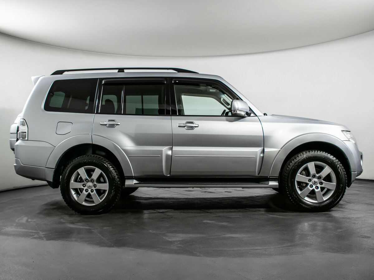 Mitsubishi Pajero б/у, 2012, Автоматическая. Фото: #3