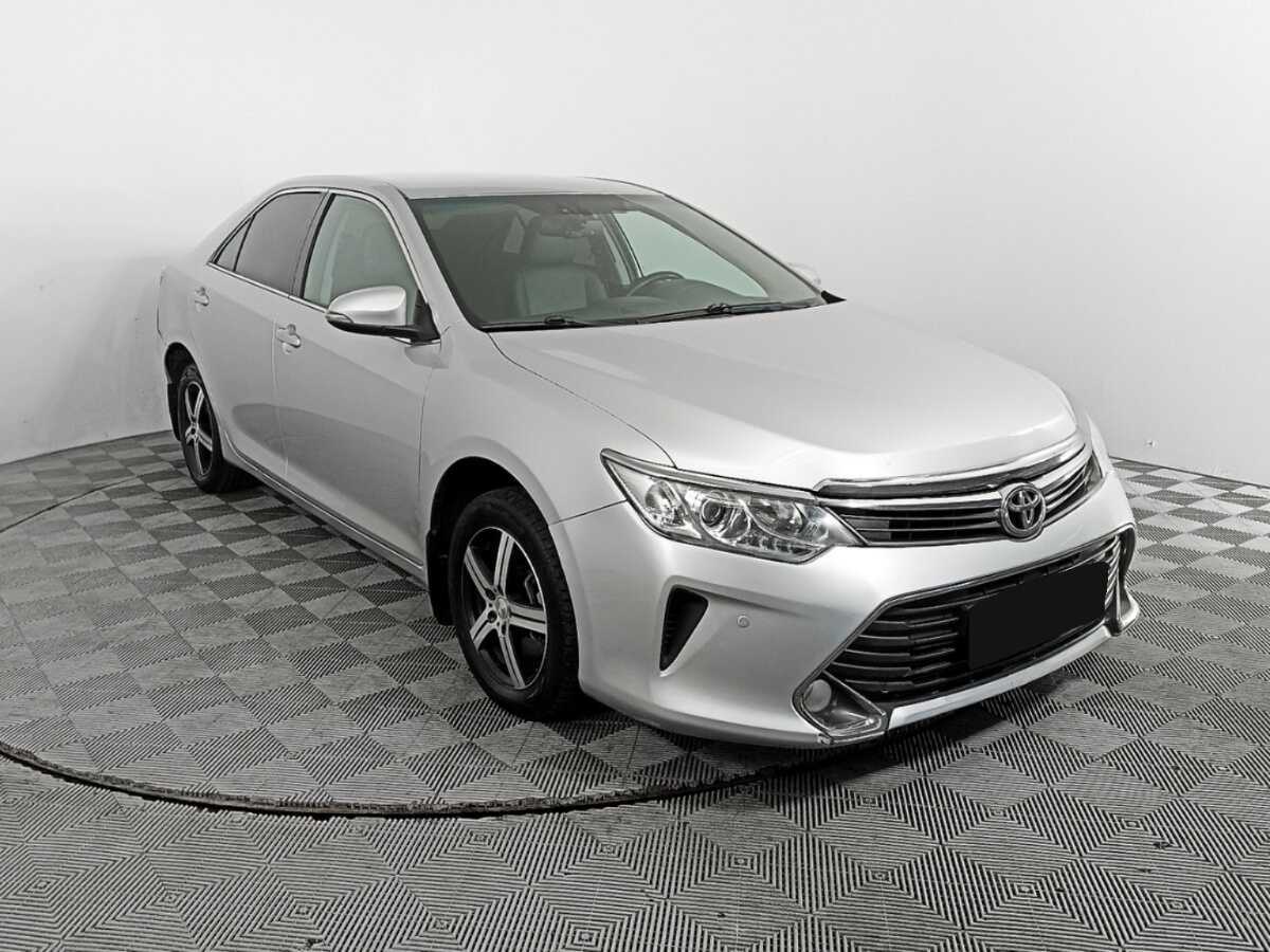 Toyota Camry б/у, 2015, Автоматическая. Фото: #2