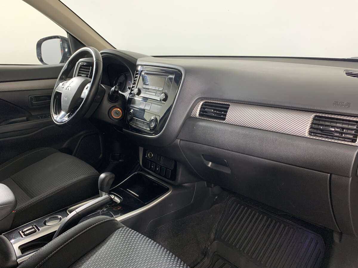 Mitsubishi Outlander б/у, 2018, Вариатор. Фото: #11