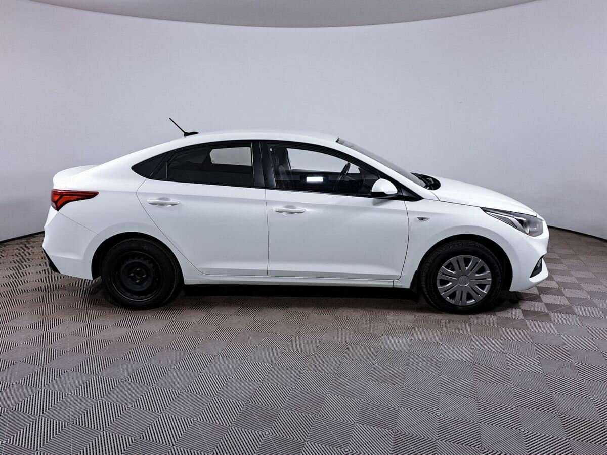 Hyundai Solaris б/у, 2017, Механическая. Фото: #3