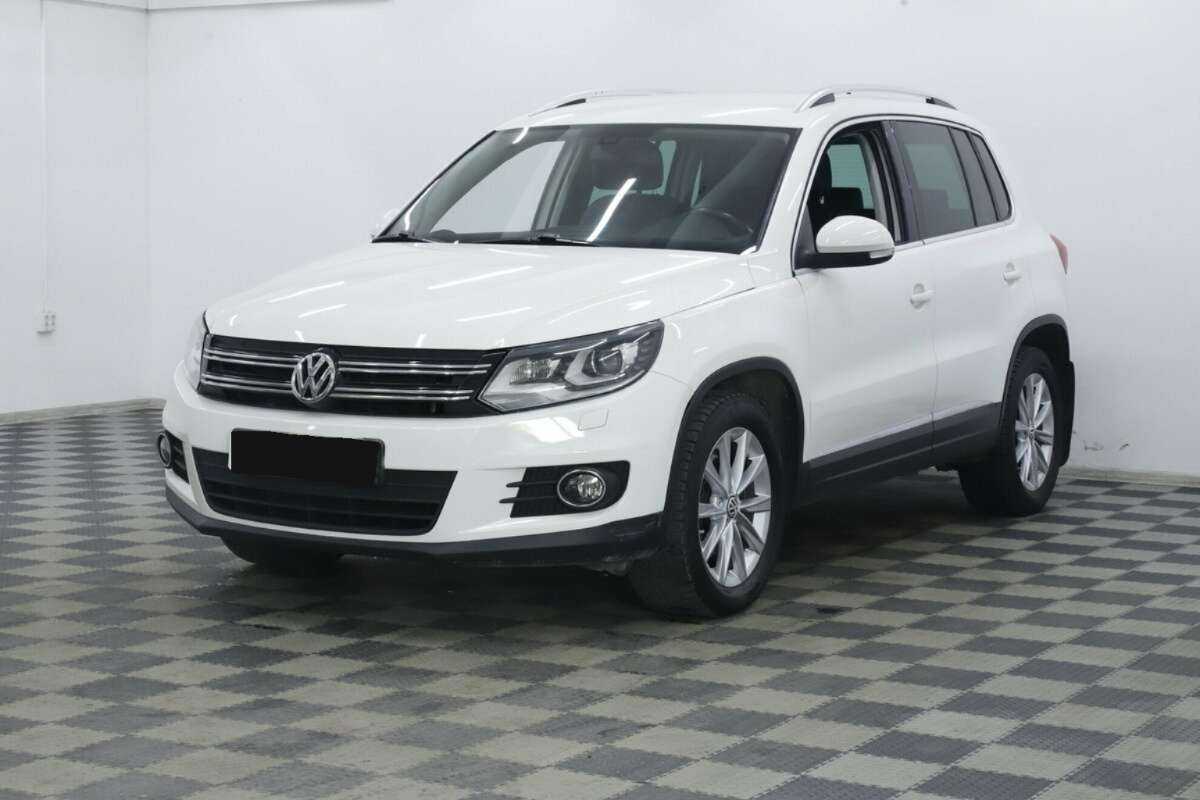 Volkswagen Tiguan б/у, 2015, Автоматическая. Фото: #0
