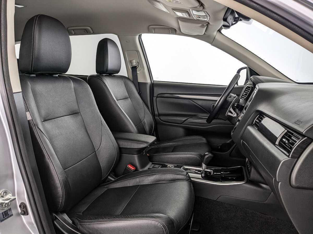 Mitsubishi Outlander б/у, 2017, Вариатор. Фото: #18