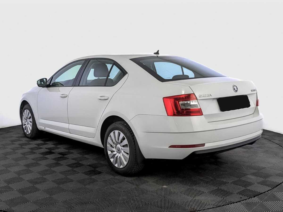 Skoda Octavia б/у, 2017, Механическая. Фото: #6