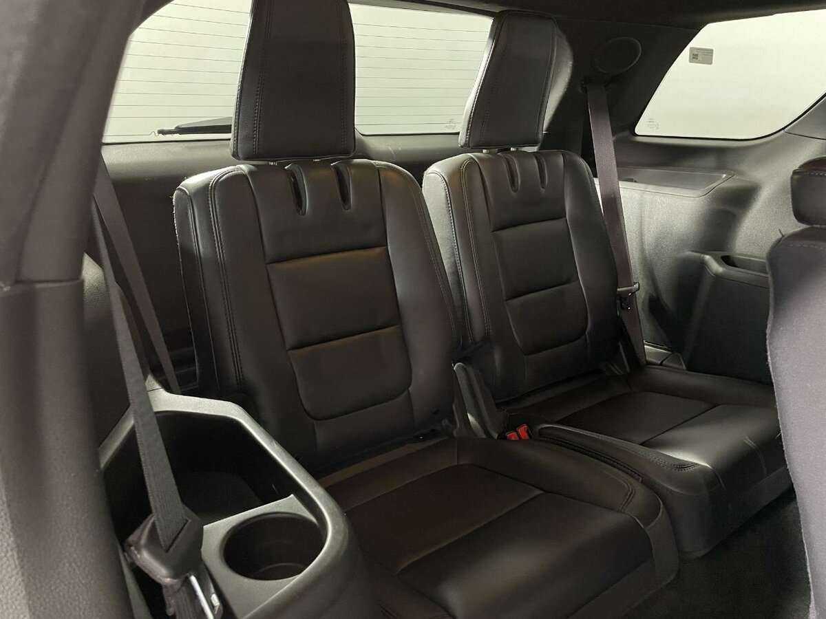 Ford Explorer б/у, 2013, Автоматическая. Фото: #17