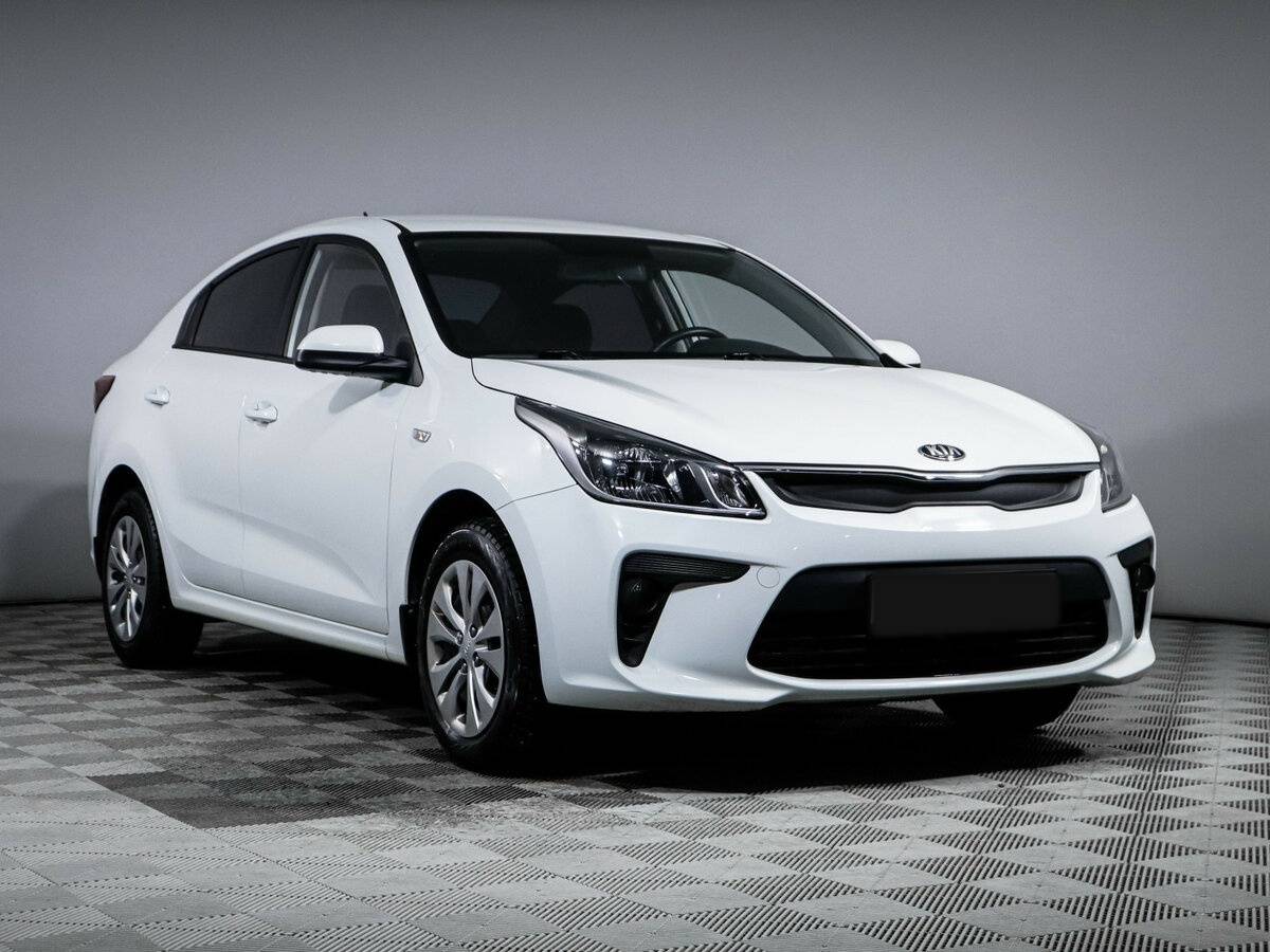 Kia Rio б/у, 2018, Автоматическая. Фото: #2
