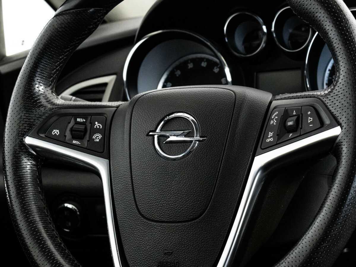 Opel Astra б/у, 2012, Механическая. Фото: #12