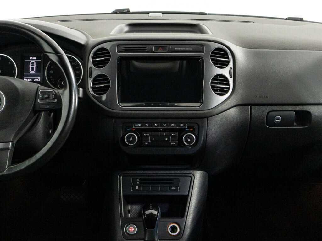 Volkswagen Tiguan б/у, 2012, Автоматическая. Фото: #13