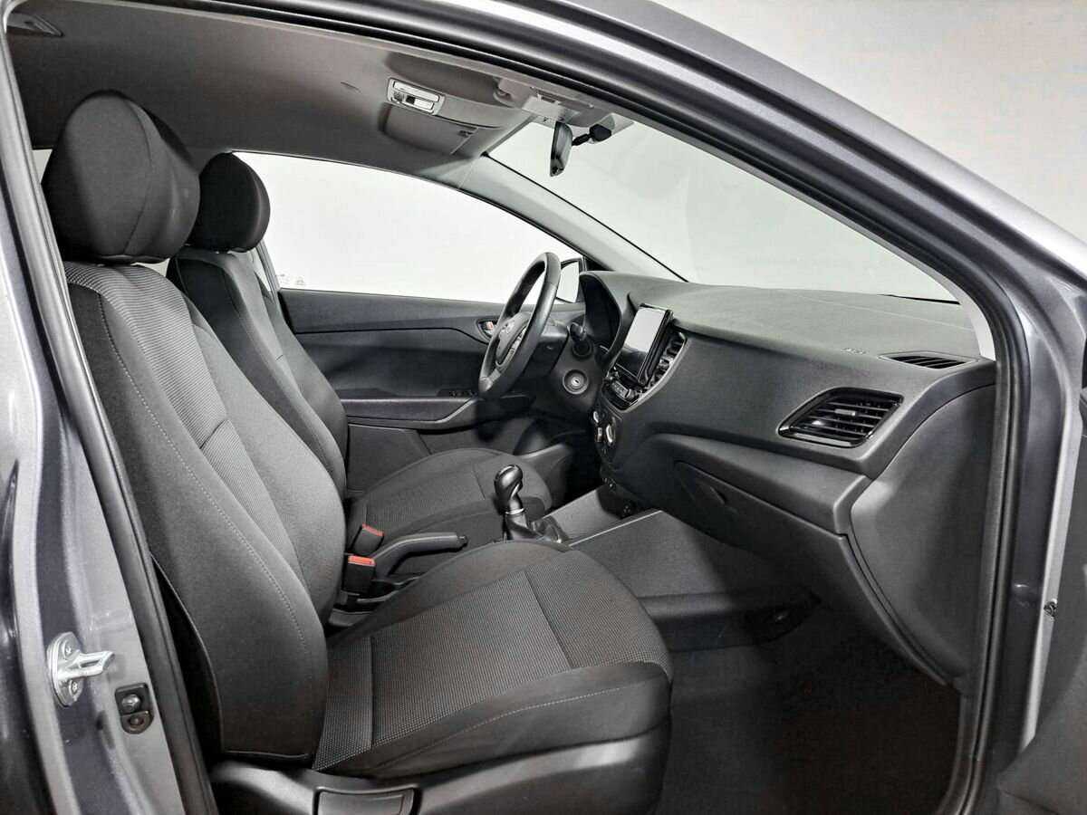 Hyundai Solaris б/у, 2021, Механическая. Фото: #6