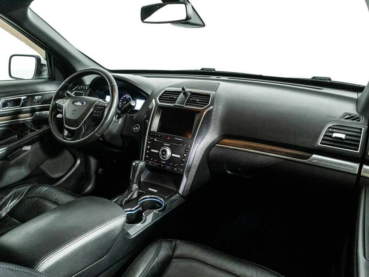 Ford Explorer б/у, 2015, Автоматическая. Фото: #8