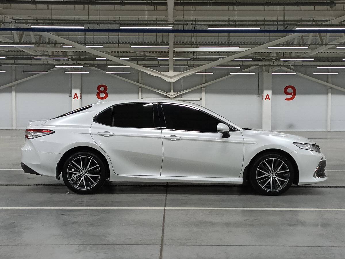 Toyota Camry б/у, 2021, Автоматическая. Фото: #3