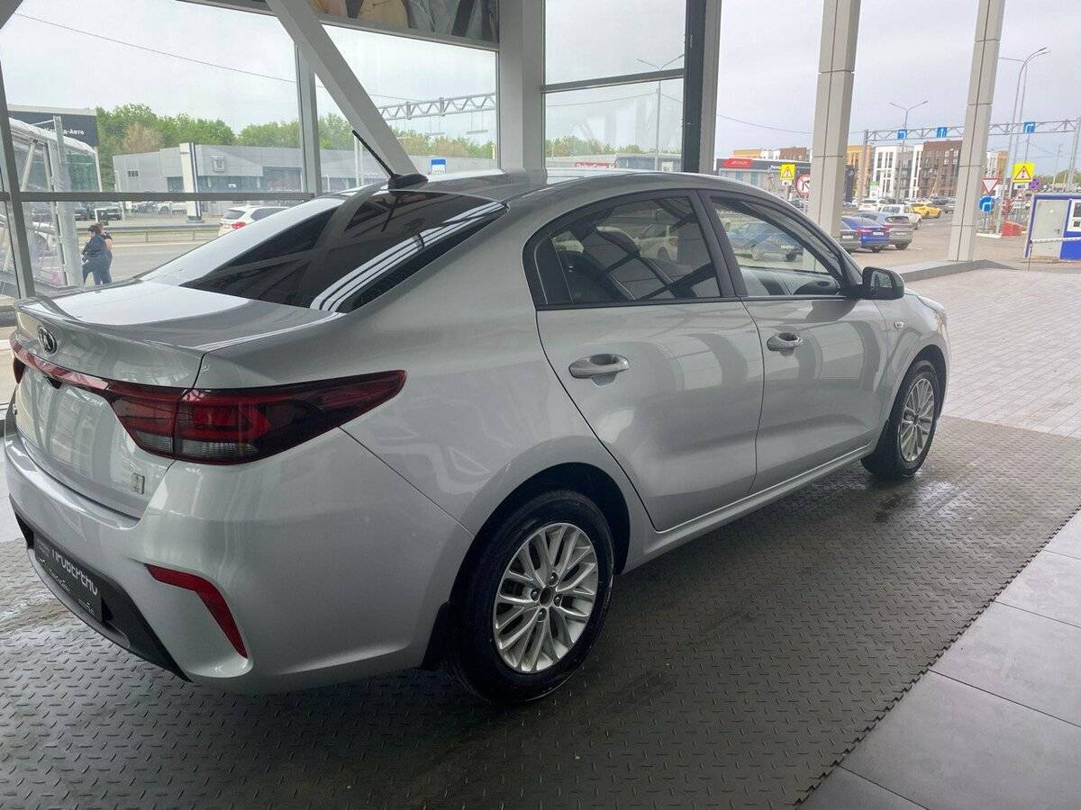 Kia Rio б/у, 2020, Автоматическая. Фото: #4