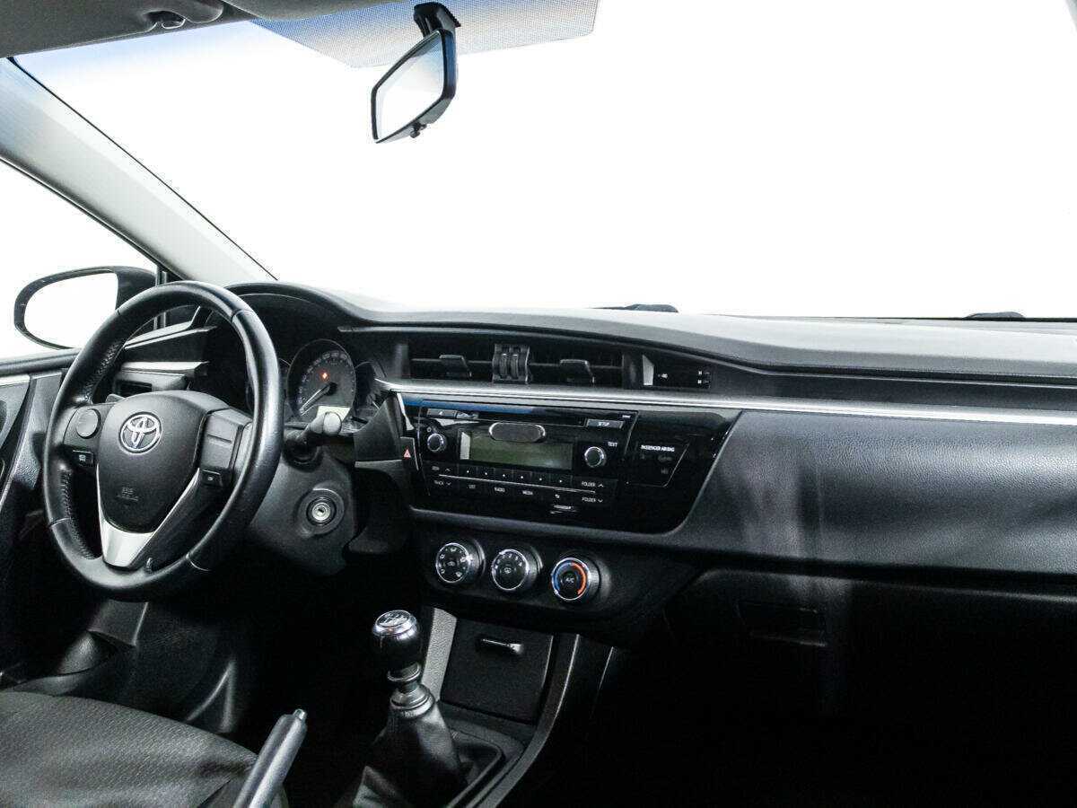 Toyota Corolla б/у, 2015, Механическая. Фото: #8