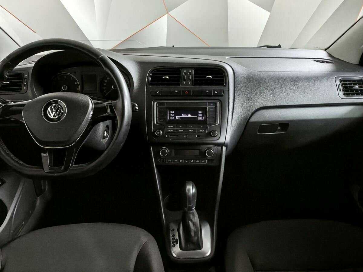 Volkswagen Polo б/у, 2016, Автоматическая. Фото: #9
