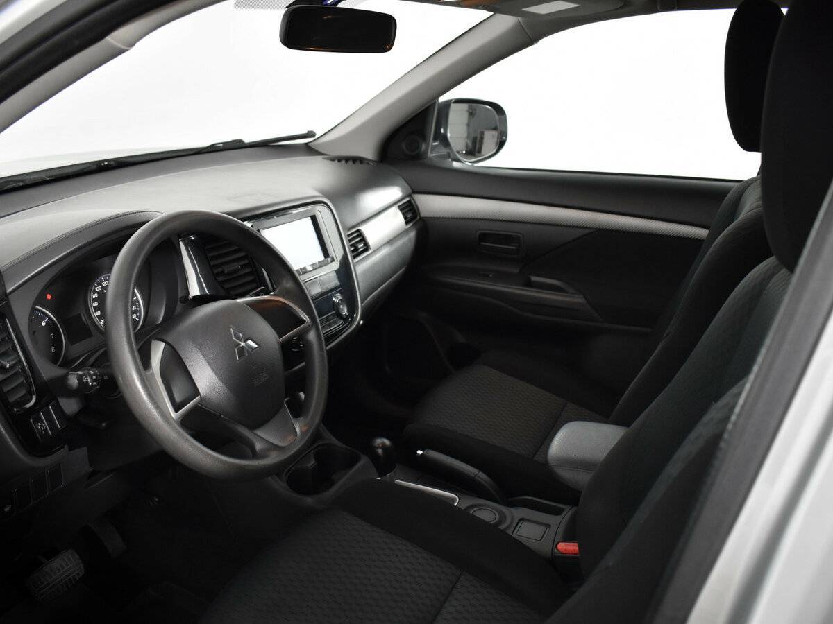 Mitsubishi Outlander б/у, 2015, Вариатор. Фото: #8