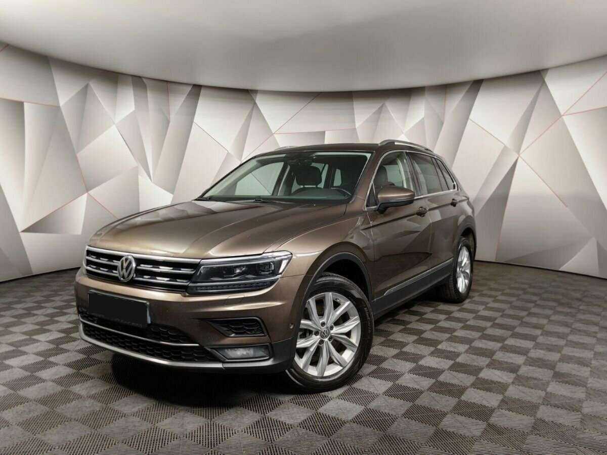 Volkswagen Tiguan б/у, 2017, Роботизированная. Посмотреть фото