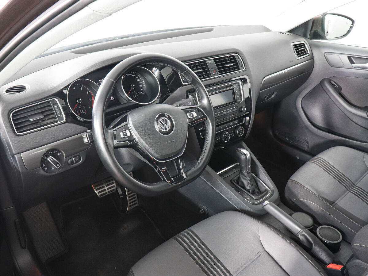Volkswagen Jetta б/у, 2017, Автоматическая. Фото: #8