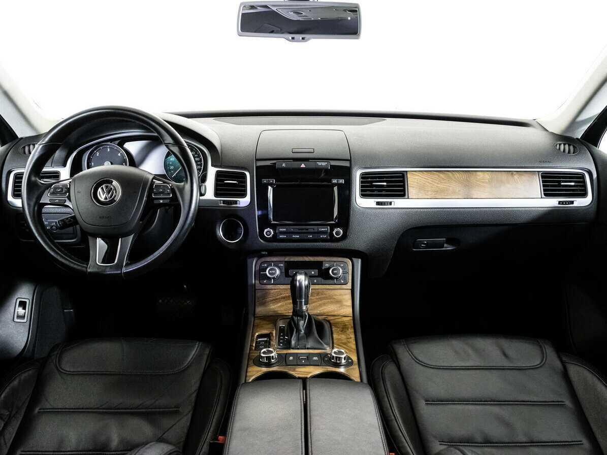Volkswagen Touareg б/у, 2012, Автоматическая. Фото: #7
