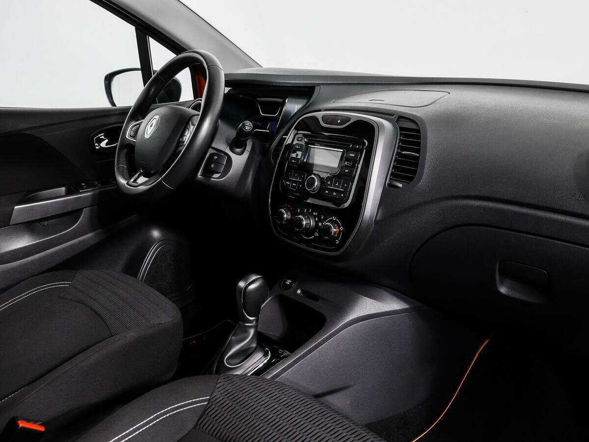 Renault Kaptur б/у, 2016, Автоматическая. Фото: #9