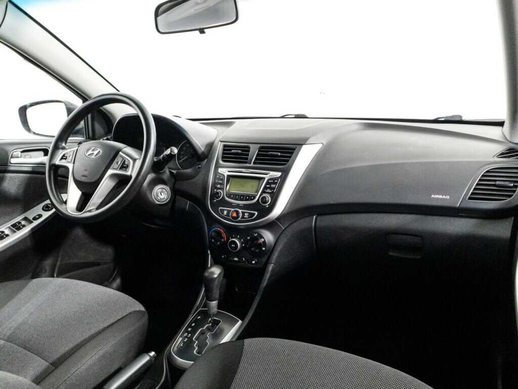 Hyundai Solaris б/у, 2013, Автоматическая. Фото: #8