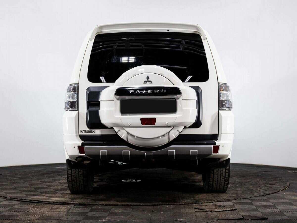 Mitsubishi Pajero б/у, 2013, Автоматическая. Фото: #4