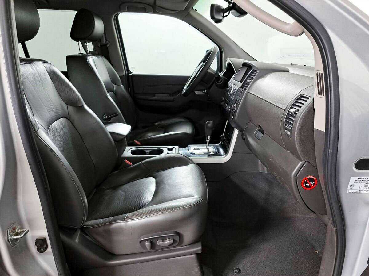 Nissan Pathfinder б/у, 2012, Автоматическая. Фото: #5