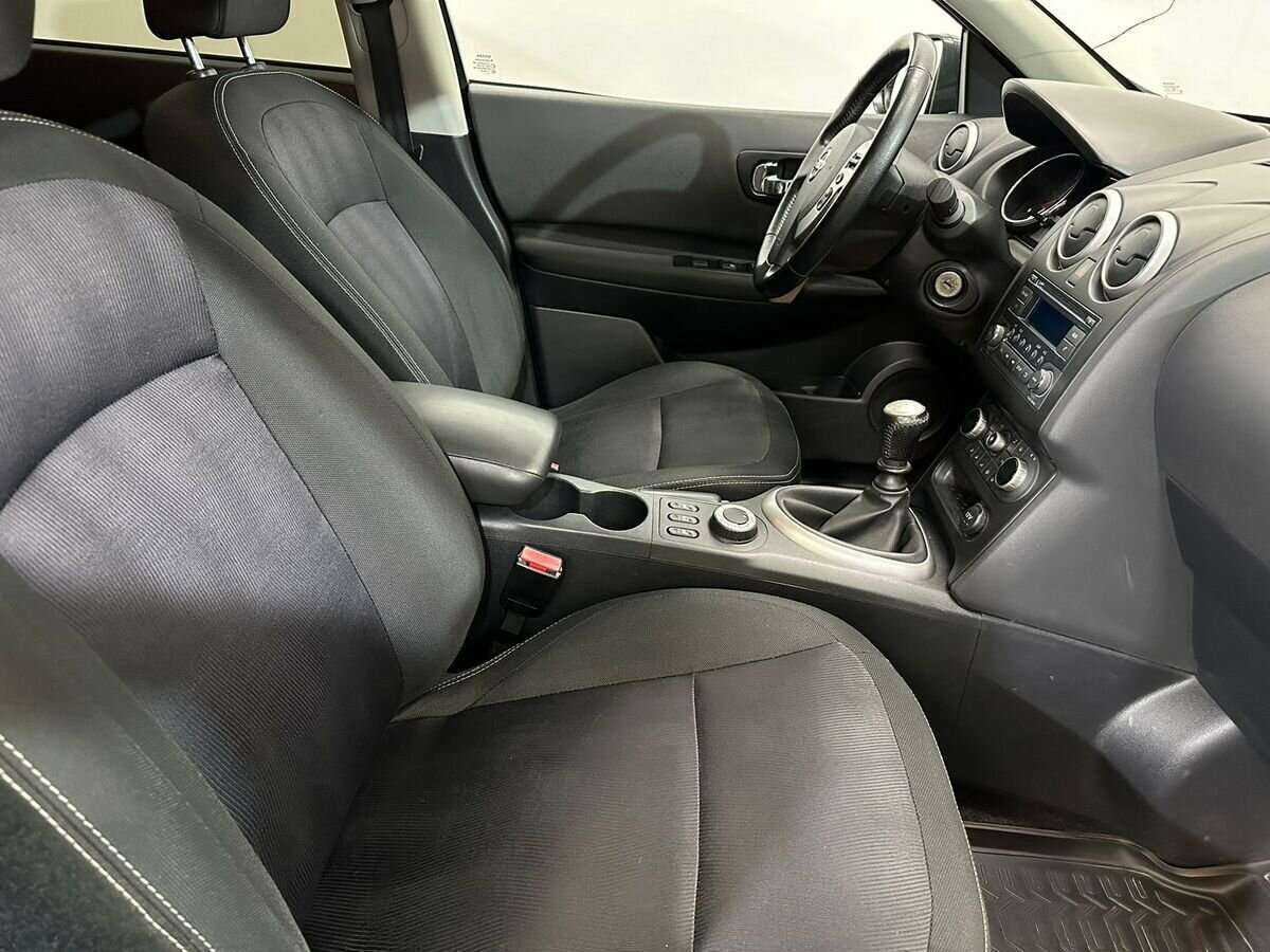 Nissan Qashqai б/у, 2013, Механическая. Фото: #9