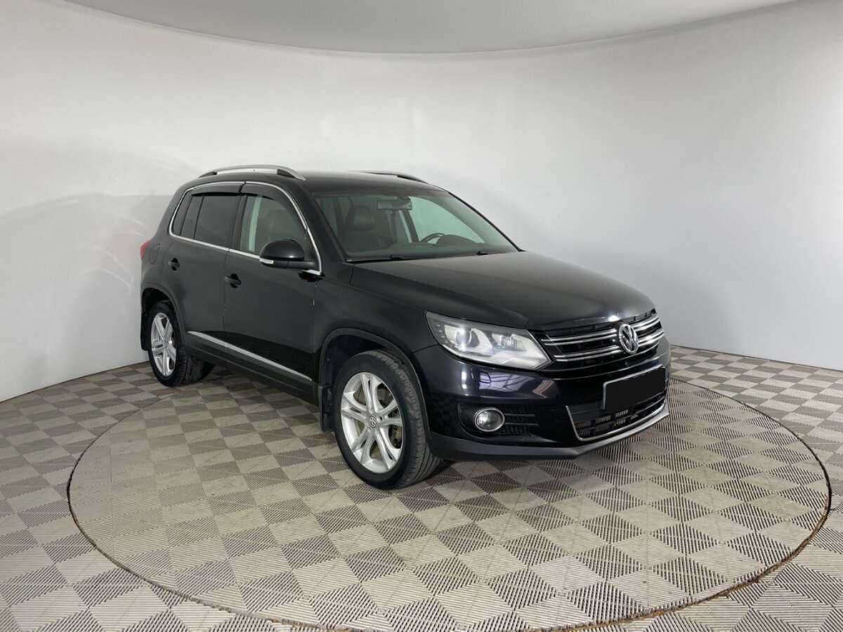 Volkswagen Tiguan б/у, 2013, Автоматическая. Фото: #2