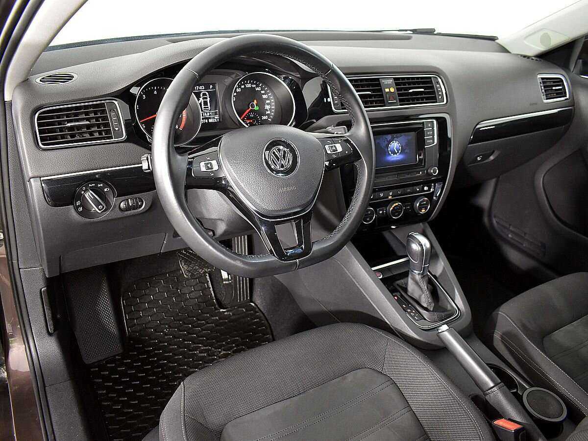 Volkswagen Jetta б/у, 2017, Роботизированная. Фото: #5