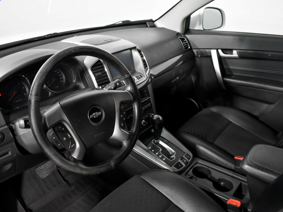Chevrolet Captiva б/у, 2013, Автоматическая. Фото: #6