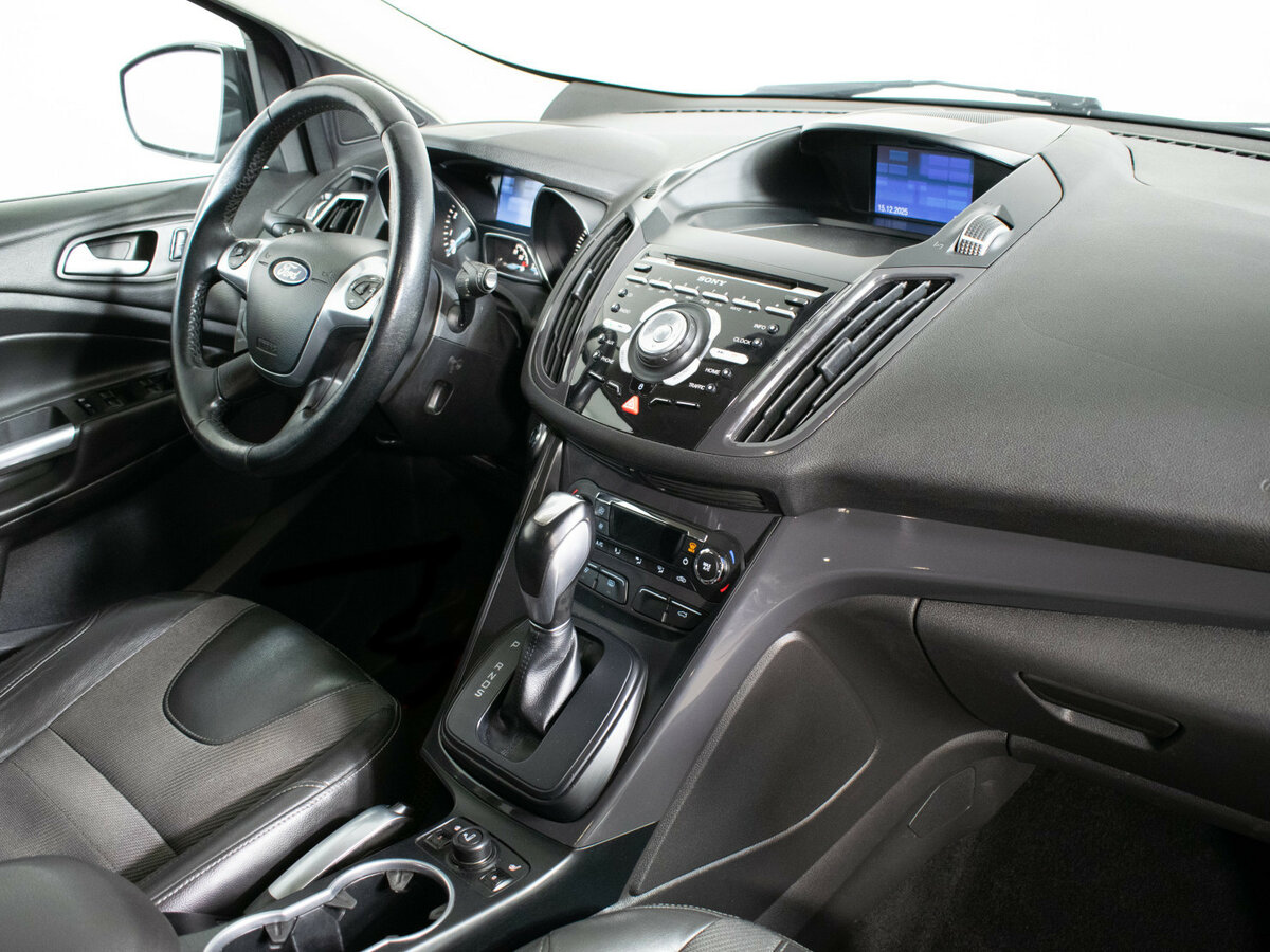 Ford Kuga б/у, 2016, Автоматическая. Фото: #9