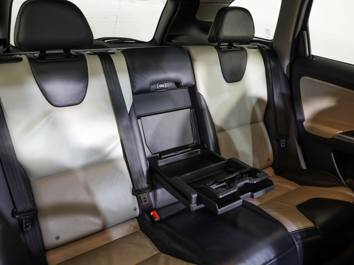Volvo XC60 б/у, 2013, Автоматическая. Фото: #23