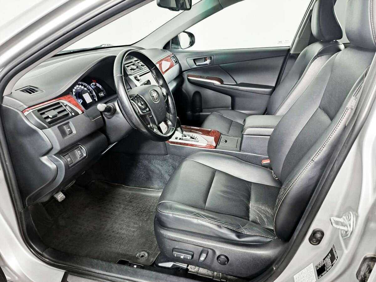 Toyota Camry б/у, 2014, Автоматическая. Фото: #11