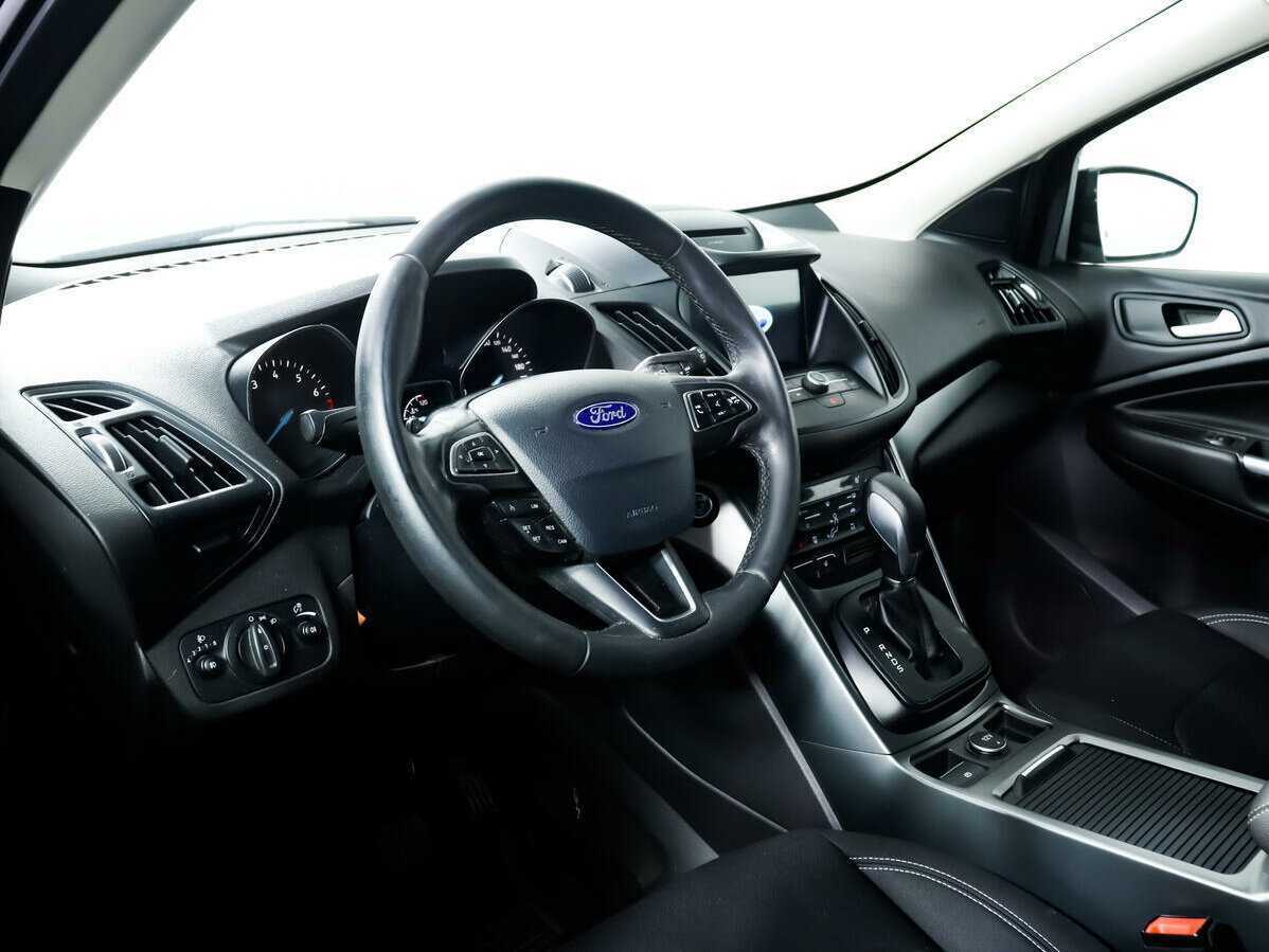 Ford Kuga б/у, 2017, Автоматическая. Фото: #10