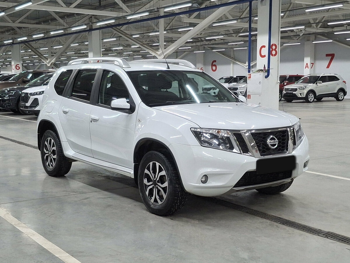 Nissan Terrano б/у, 2018, Автоматическая. Фото: #2