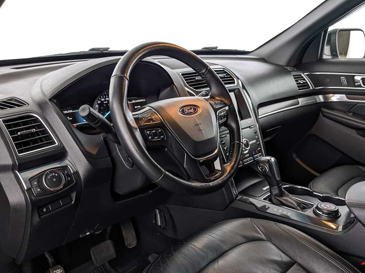 Ford Explorer б/у, 2018, Автоматическая. Фото: #13