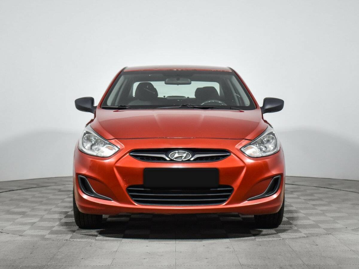 Hyundai Solaris б/у, 2012, Автоматическая. Фото: #1
