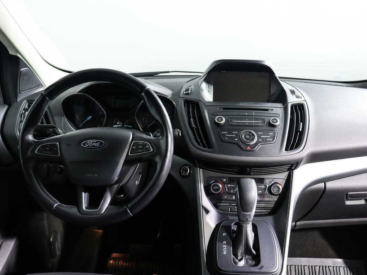 Ford Kuga б/у, 2017, Автоматическая. Фото: #9