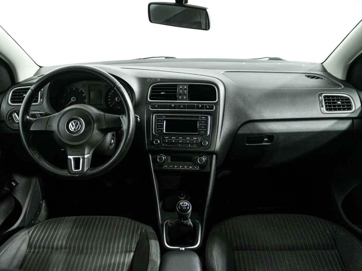 Volkswagen Polo б/у, 2013, Механическая. Фото: #12