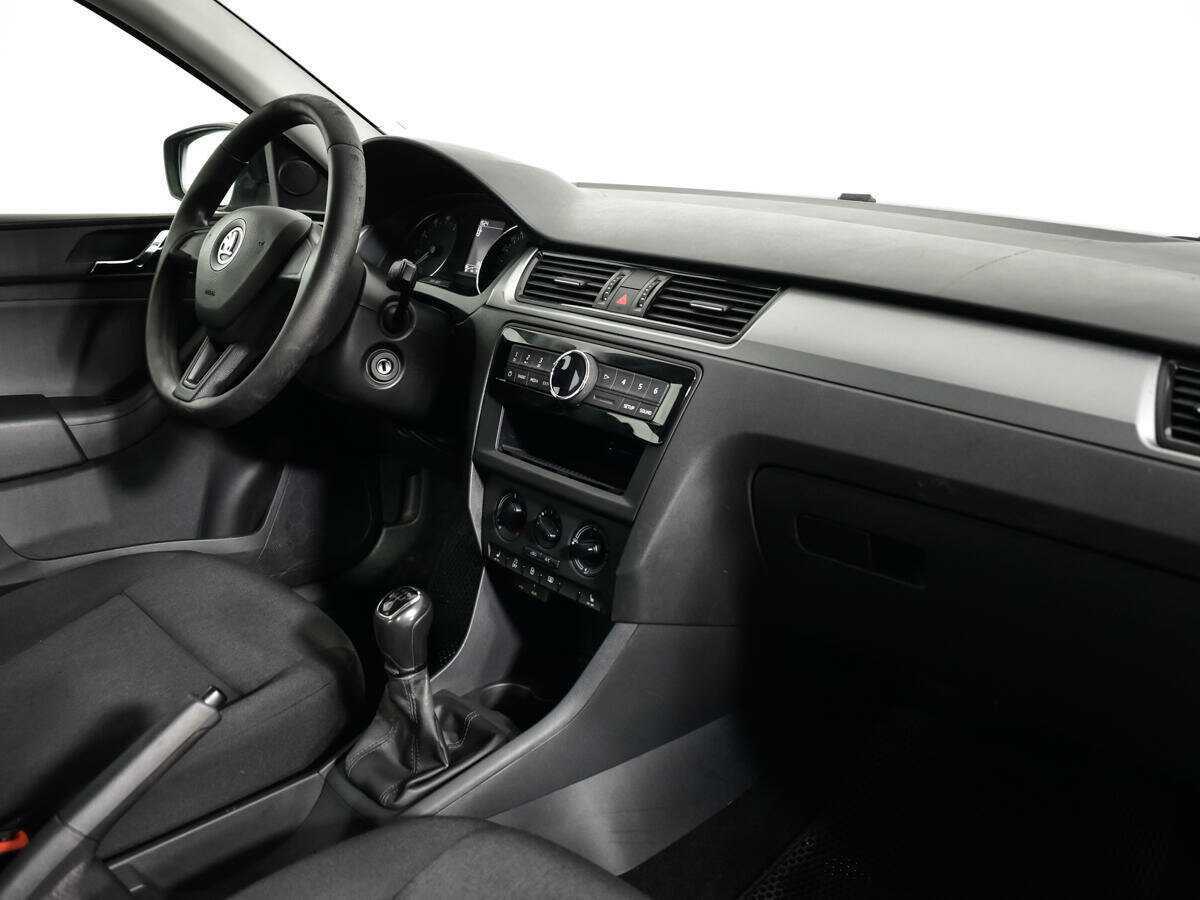 Skoda Rapid б/у, 2017, Механическая. Фото: #8