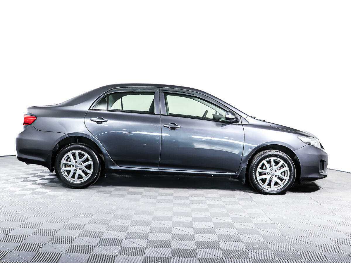 Toyota Corolla б/у, 2012, Автоматическая. Фото: #3