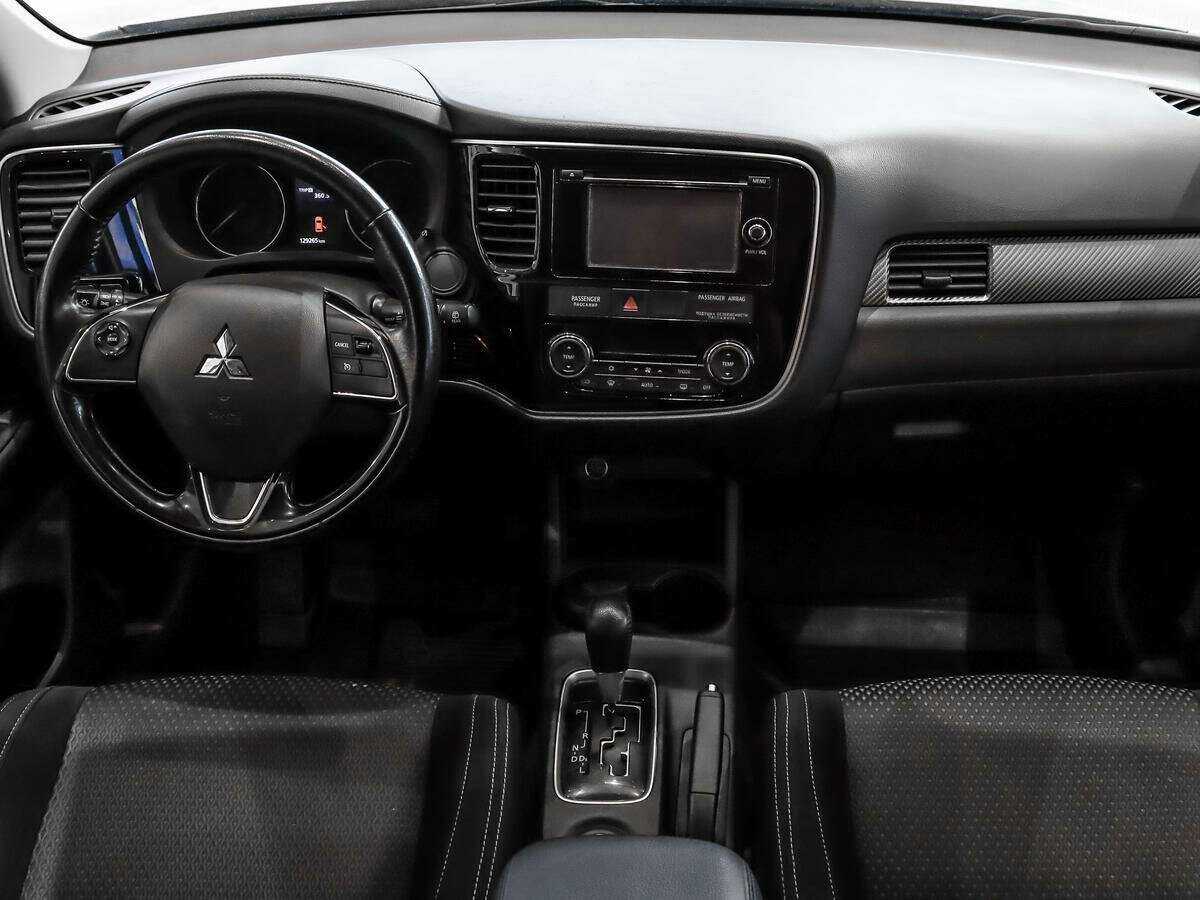 Mitsubishi Outlander б/у, 2016, Вариатор. Фото: #11
