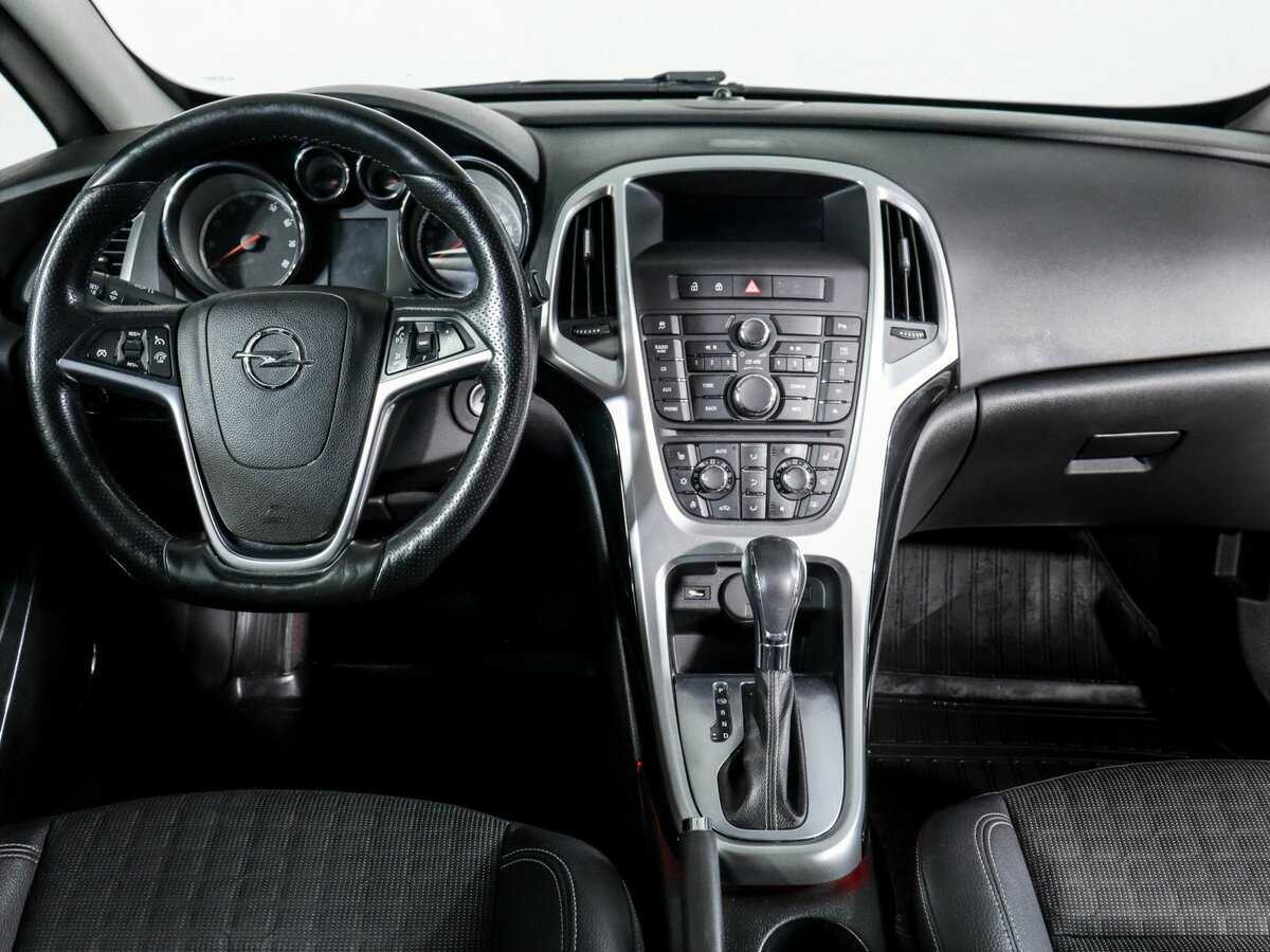 Opel Astra б/у, 2013, Автоматическая. Фото: #7