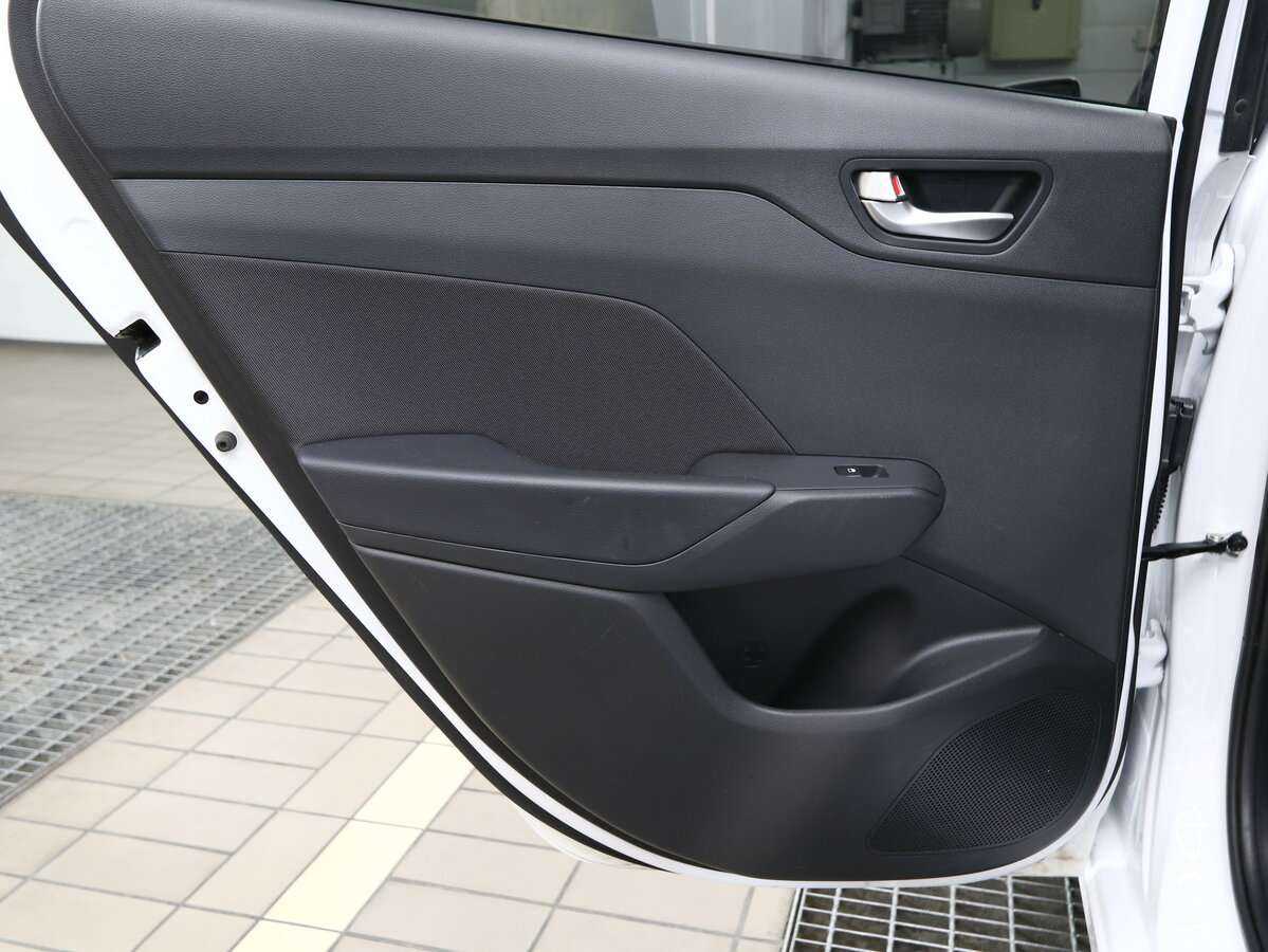 Hyundai Solaris б/у, 2021, Автоматическая. Фото: #9