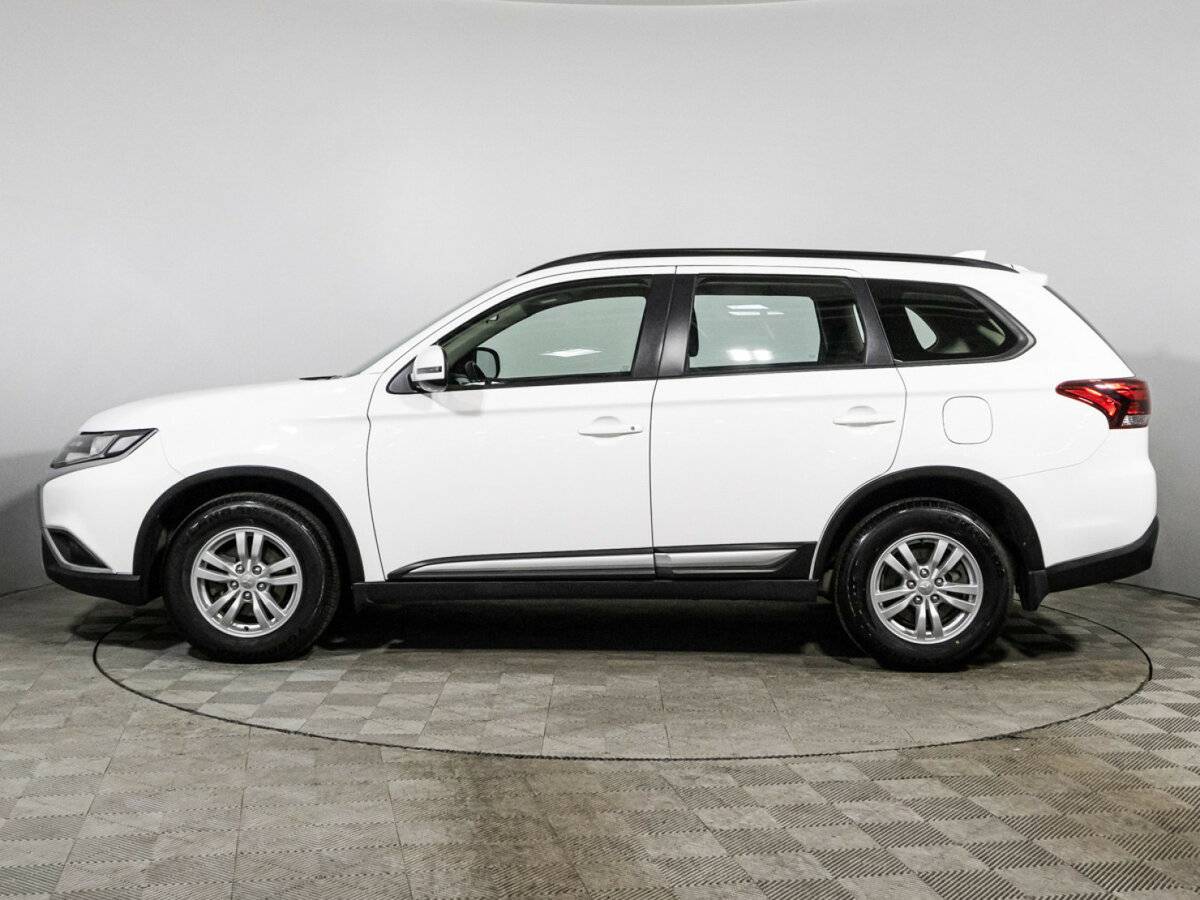 Mitsubishi Outlander б/у, 2022, Вариатор. Фото: #7