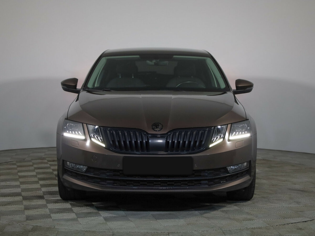 Skoda Octavia б/у, 2017, Роботизированная. Фото: #1