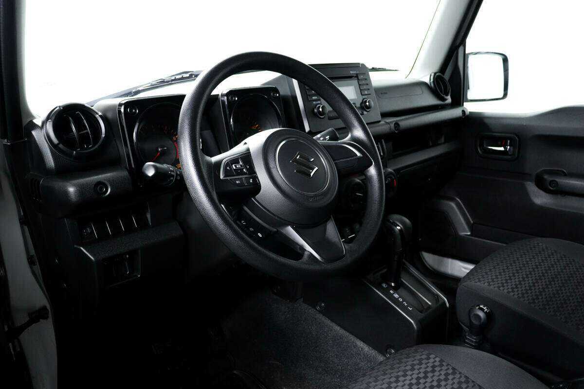 Suzuki Jimny б/у, 2020, Автоматическая. Фото: #11
