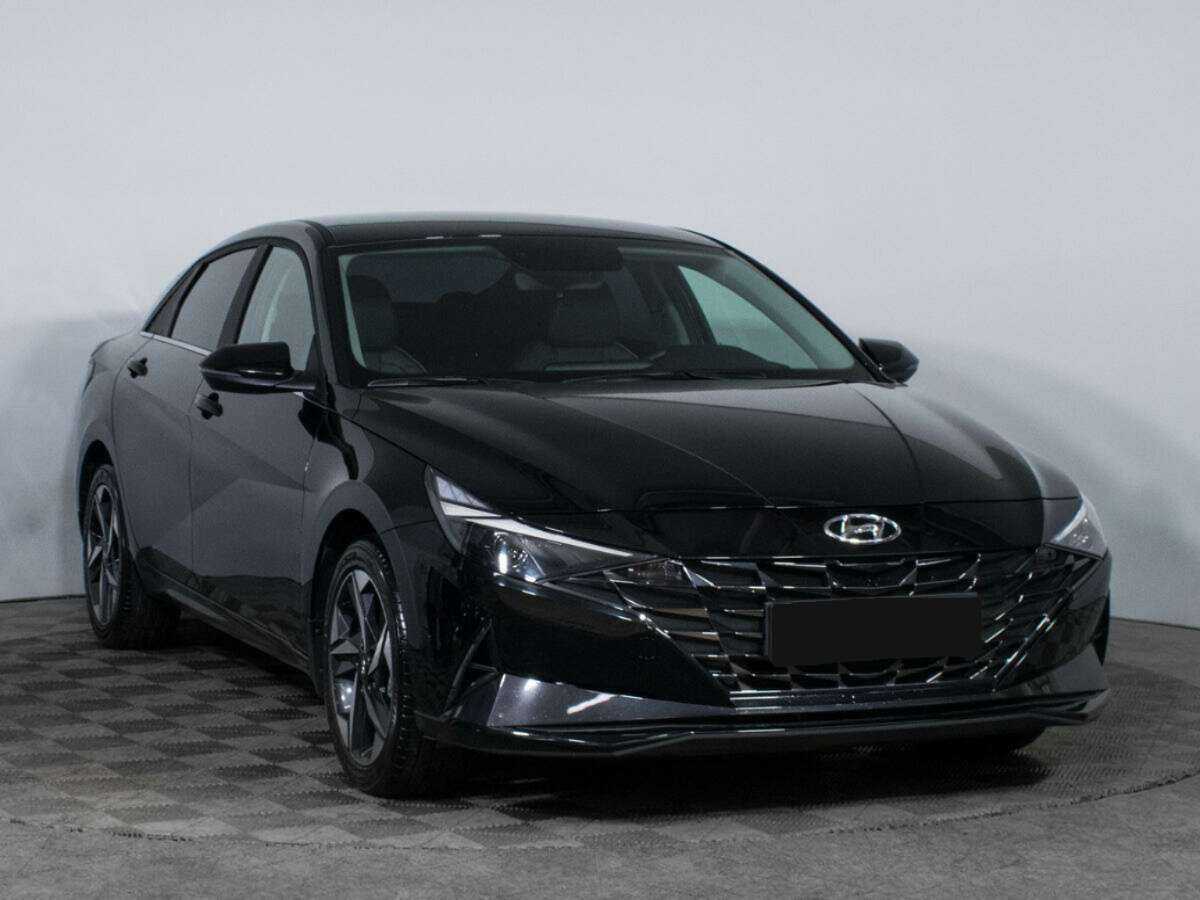 Hyundai Elantra б/у, 2023, Автоматическая. Фото: #2