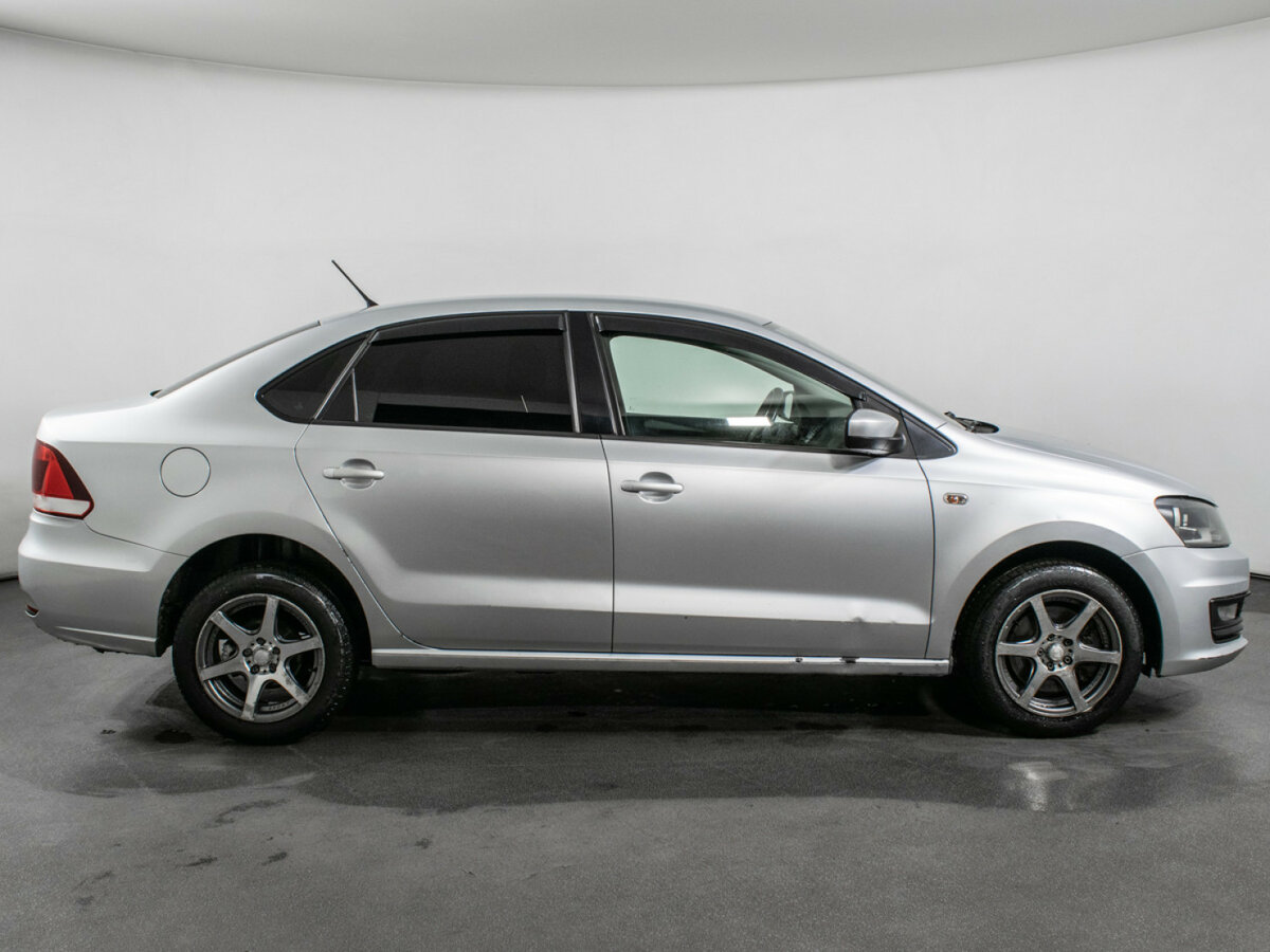 Volkswagen Polo б/у, 2016, Автоматическая. Фото: #3