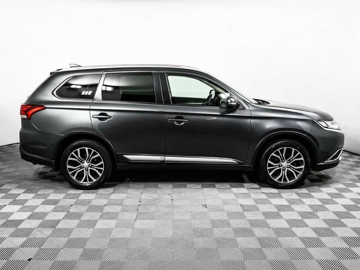 Mitsubishi Outlander б/у, 2018, Вариатор. Фото: #3